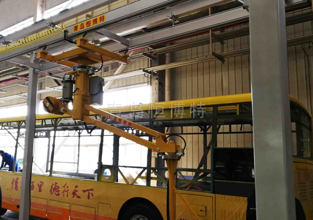 懸吊式機(jī)械手