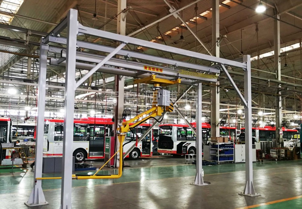 懸掛式機(jī)械手